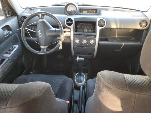 JTLKT324754014791 - 2005 TOYOTA SCION XB GRAY photo 8