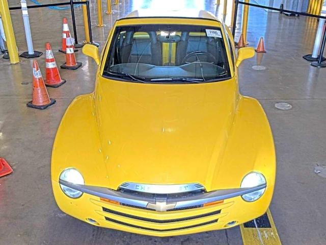 1GCES14P64B107562 - 2004 CHEVROLET SSR 黄色 照片 12