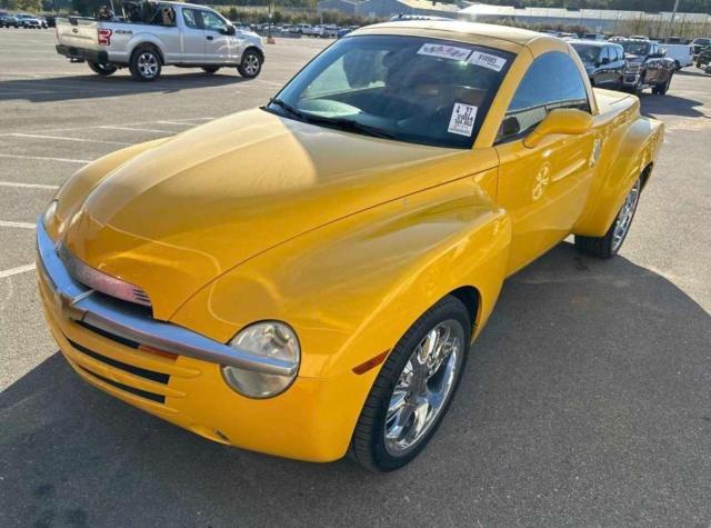 1GCES14P64B107562 - 2004 CHEVROLET SSR 黄色 照片 13