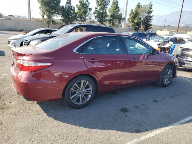 4T1BF1FK7HU704069 - 2017 TOYOTA CAMRY LE RED photo 3