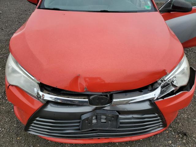 4T1BF1FK2HU267727 - 2017 TOYOTA CAMRY LE SILVER photo 11