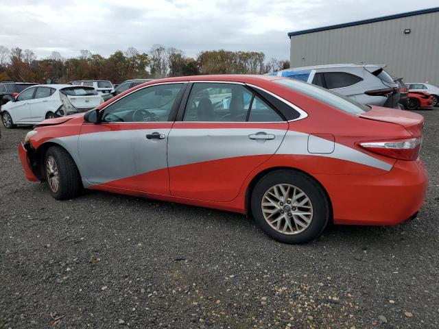 4T1BF1FK2HU267727 - 2017 TOYOTA CAMRY LE SILVER photo 2