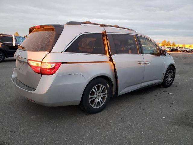 5FNRL5H64DB050735 - 2013 HONDA ODYSSEY EXL SILVER photo 3