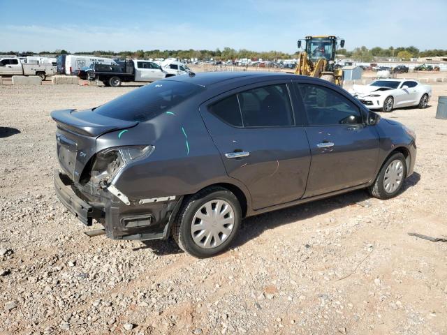 3N1CN7AP0GL819903 - 2016 NISSAN VERSA S ნაცრისფერი ფოტო 3