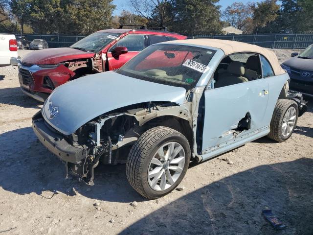 2013 VOLKSWAGEN BEETLE, 