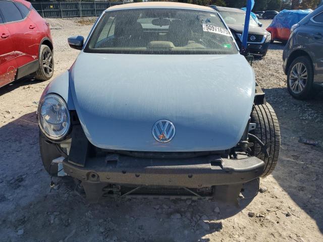 3VW5L7AT5DM828642 - 2013 VOLKSWAGEN BEETLE BLUE photo 5