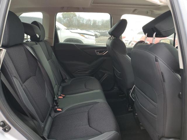 JF2SKAJC8LH585158 - 2020 SUBARU FORESTER PREMIUM SILVER photo 11