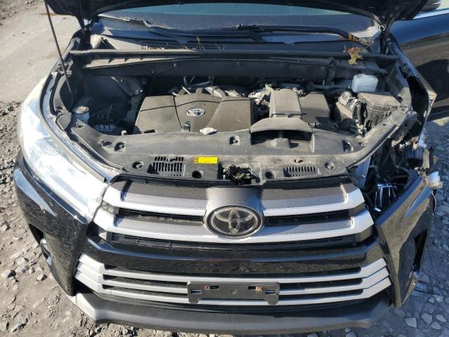 5TDJZRFH9KS589285 - 2019 TOYOTA HIGHLANDER SE 黑色 照片 12