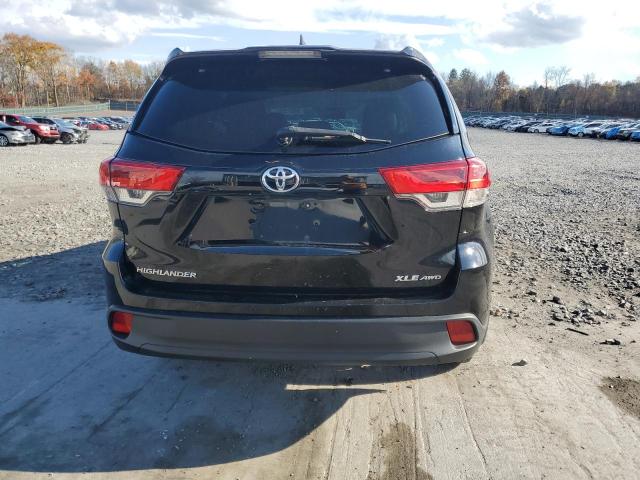 5TDJZRFH9KS589285 - 2019 TOYOTA HIGHLANDER SE 黑色 照片 6