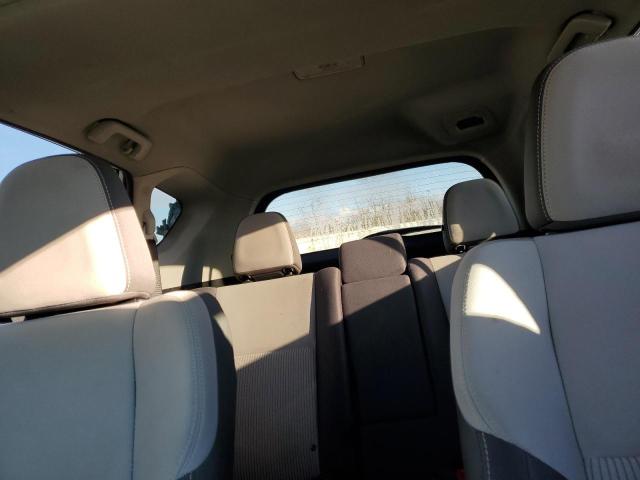 2T3RFREVXEW128814 - 2014 TOYOTA RAV4 XLE SILVER photo 10