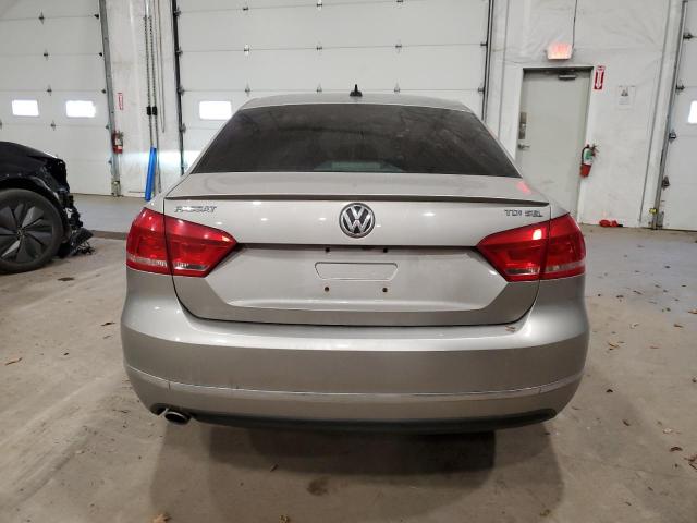 1VWCN7A39EC014000 - 2014 VOLKSWAGEN PASSAT SEL 银色 照片 6
