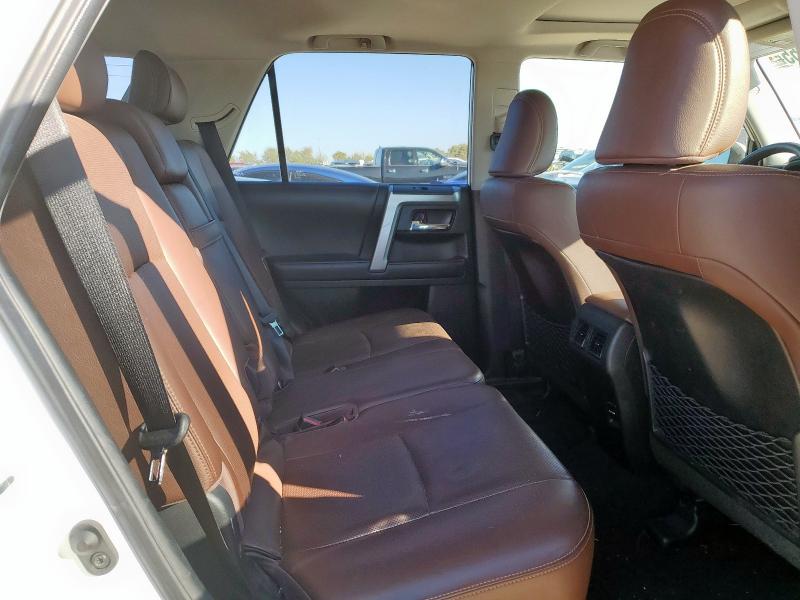 JTEBU5JR7K5635712 - 2019 TOYOTA 4RUNNER SR5/SR5 PREMIUM WHITE photo 11