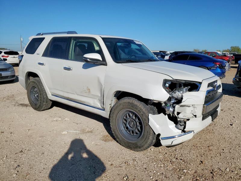 JTEBU5JR7K5635712 - 2019 TOYOTA 4RUNNER SR5/SR5 PREMIUM WHITE photo 4