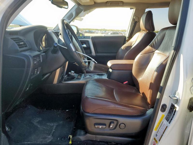 JTEBU5JR7K5635712 - 2019 TOYOTA 4RUNNER SR5/SR5 PREMIUM WHITE photo 7