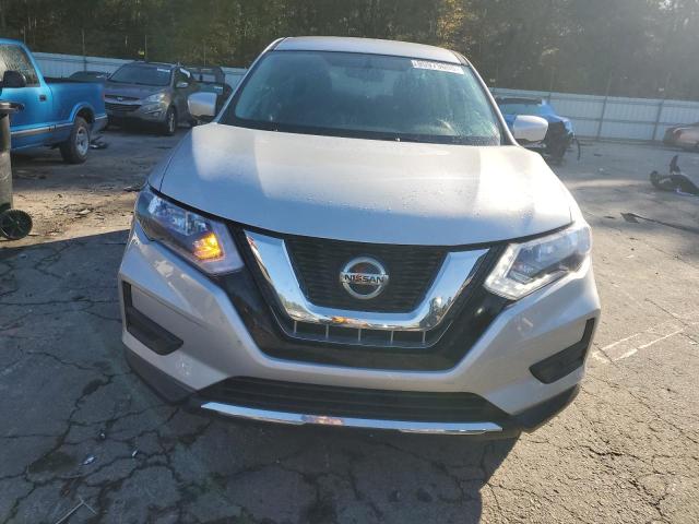 KNMAT2MV1JP569090 - 2018 NISSAN ROGUE S 银色 照片 5