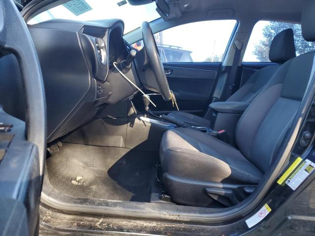 5YFBURHE9JP744351 - 2018 TOYOTA COROLLA L BLACK photo 7