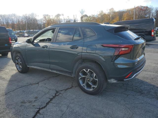 KL77LHEP3SC127978 - 2025 CHEVROLET TRAX 1LT TEAL photo 2