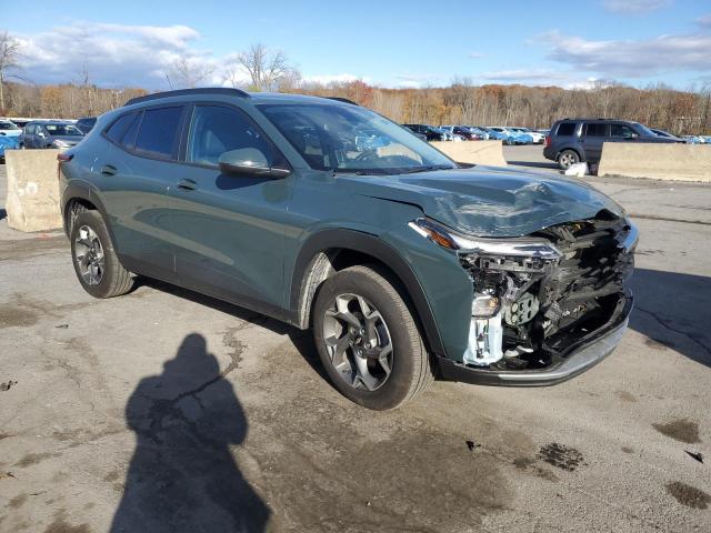 KL77LHEP3SC127978 - 2025 CHEVROLET TRAX 1LT TEAL photo 4