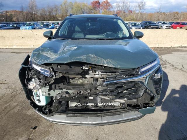 KL77LHEP3SC127978 - 2025 CHEVROLET TRAX 1LT TEAL photo 5