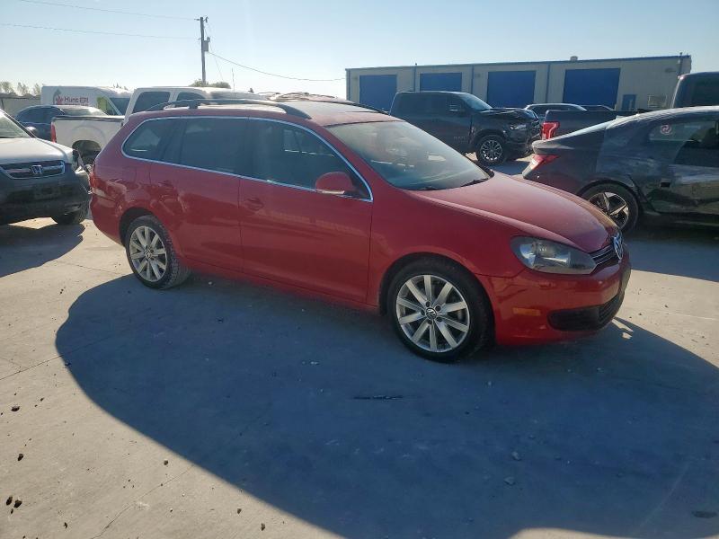 3VWTL8AJ6AM677964 - 2010 VOLKSWAGEN JETTA TDI RED photo 4