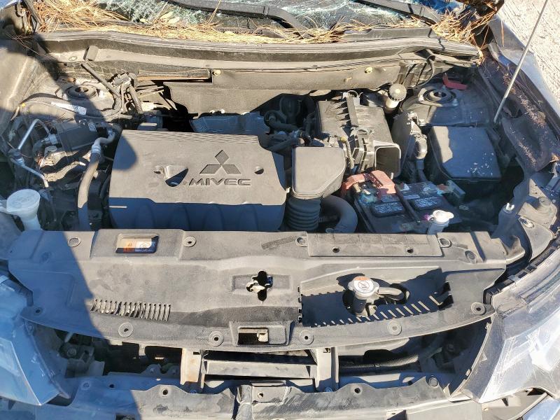 JA4AD3A34JZ047168 - 2018 MITSUBISHI OUTLANDER SE Սև լուսանկար 12