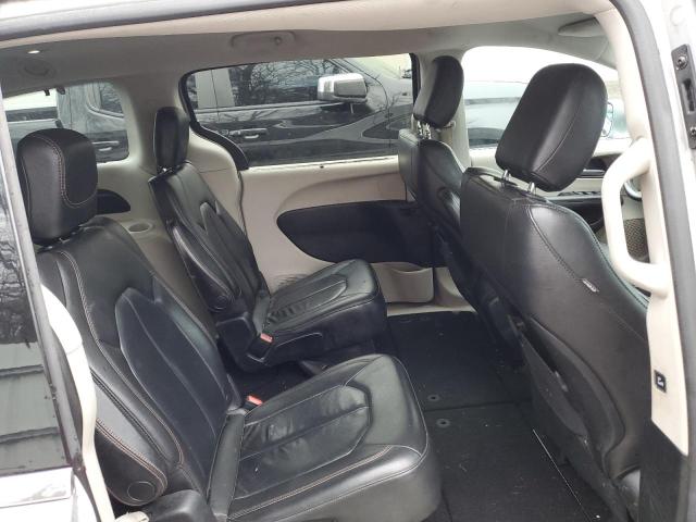 2C4RC1BG2HR576852 - 2017 CHRYSLER PACIFICA TOURING L SILVER photo 11