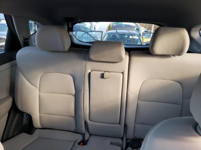 KM8J2CA48KU924467 - 2019 HYUNDAI TUCSON SE Grau Foto 10