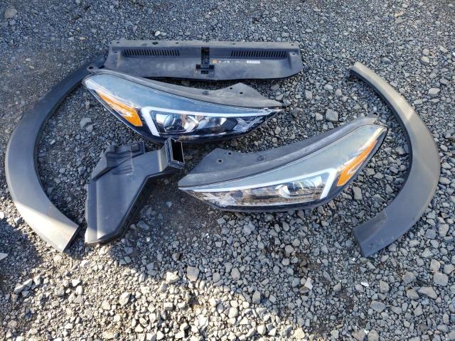 KM8J2CA48KU924467 - 2019 HYUNDAI TUCSON SE Grau Foto 13