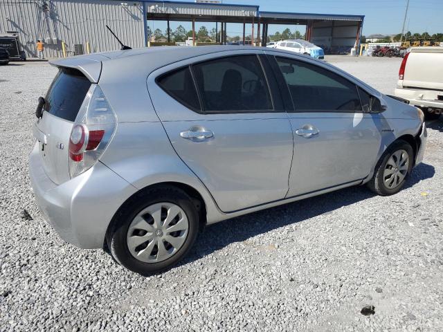 JTDKDTB36E1071792 - 2014 TOYOTA PRIUS C ვერცხლისფერი ფოტო 3