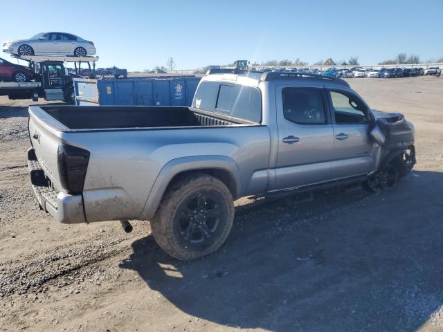 5TFDZ5BN7HX020343 - 2017 TOYOTA TACOMA DOUBLE CAB SILVER photo 3