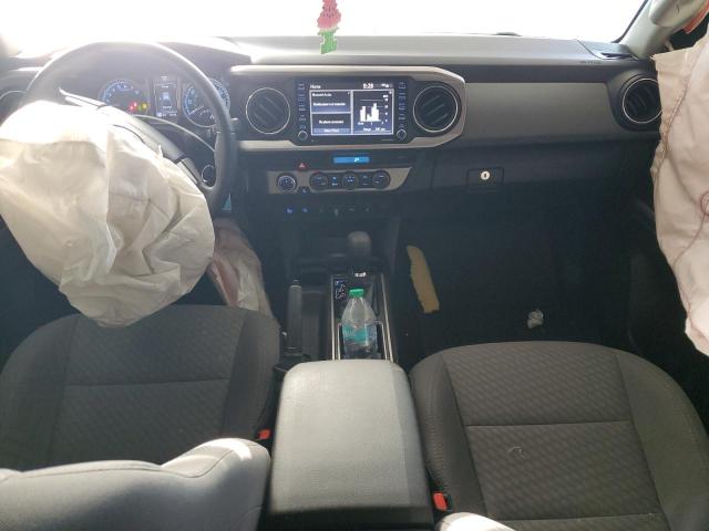 3TMCZ5AN3NM457545 - 2022 TOYOTA TACOMA DOUBLE CAB Srebrny zdjęcie 8