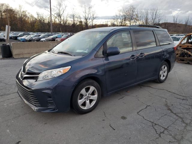 2018 TOYOTA SIENNA LE, 
