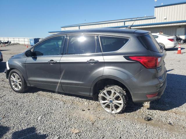 1FMCU0GD5KUB44967 - 2019 FORD ESCAPE SE GRAY photo 2