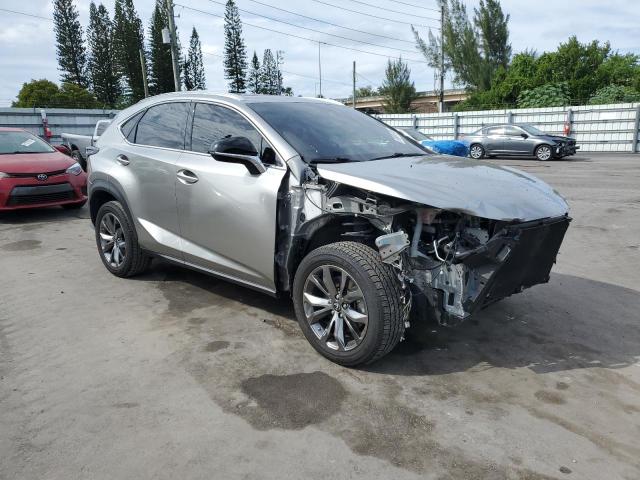 JTJSARBZ0M2182344 - 2021 LEXUS NX 300 BASE Argent photo 4