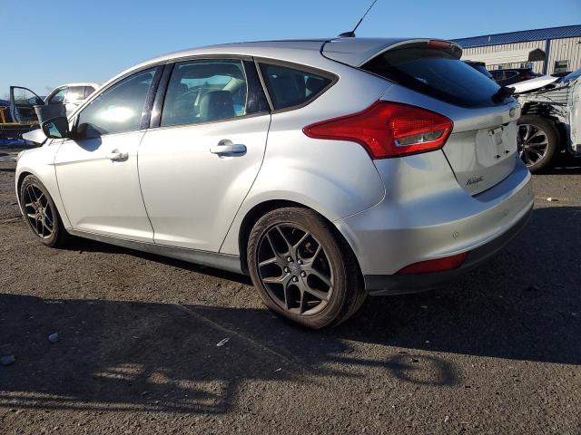 1FADP3K24GL321566 - 2016 FORD FOCUS SE 银色 照片 2