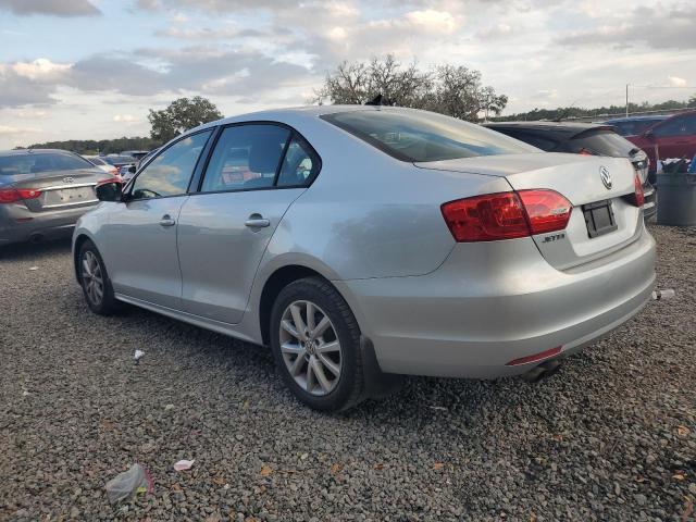 3VWDP7AJ2CM386934 - 2012 VOLKSWAGEN JETTA SE SILVER photo 2