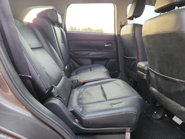 JA4AZ3A31HZ012907 - 2017 MITSUBISHI OUTLANDER SE BROWN photo 11