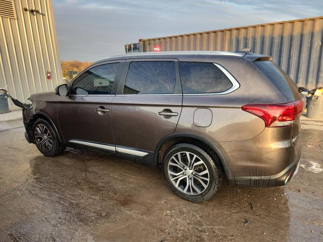 JA4AZ3A31HZ012907 - 2017 MITSUBISHI OUTLANDER SE BROWN photo 2