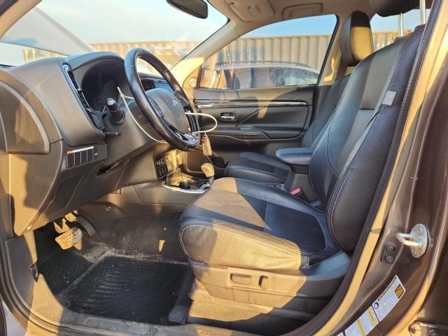 JA4AZ3A31HZ012907 - 2017 MITSUBISHI OUTLANDER SE BROWN photo 7
