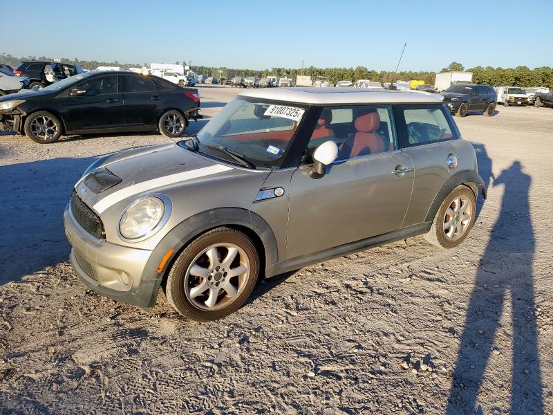 2010 MINI COOPER S, 