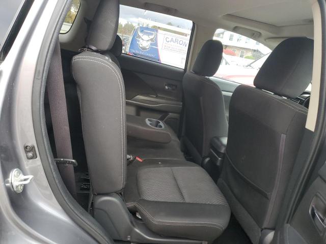 JA4AZ3A34JZ011921 - 2018 MITSUBISHI OUTLANDER SE 灰色 照片 11