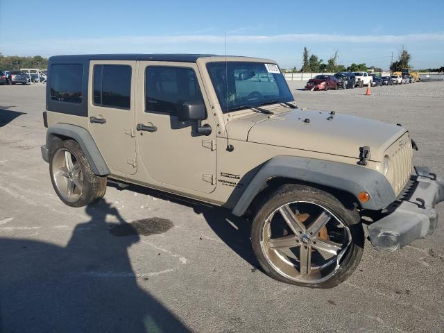 1C4BJWDG1HL599193 - 2017 JEEP WRANGLER U SPORT 米色 照片 4