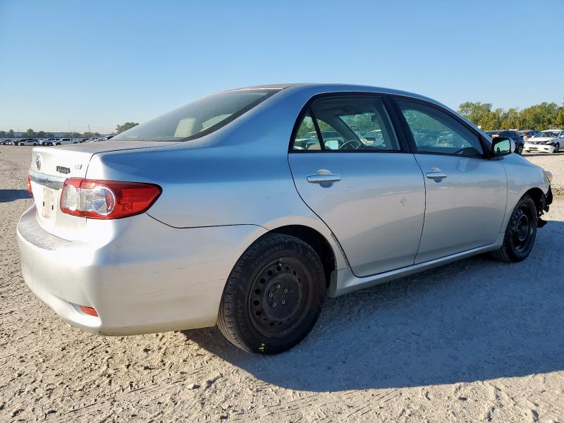 JTDBU4EE0B9168390 - 2011 TOYOTA COROLLA BASE Gümüş foto 3