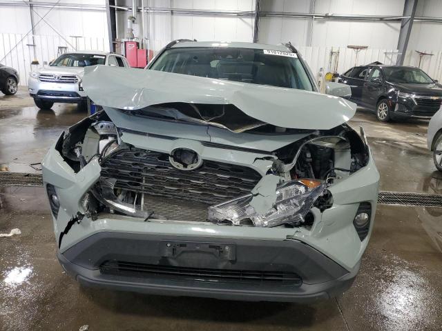 2T3P1RFVXKW060773 - 2019 TOYOTA RAV4 XLE 灰色 照片 5