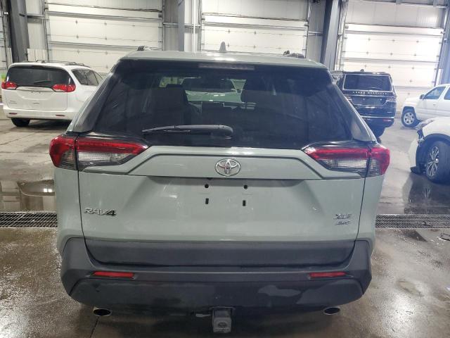 2T3P1RFVXKW060773 - 2019 TOYOTA RAV4 XLE 灰色 照片 6