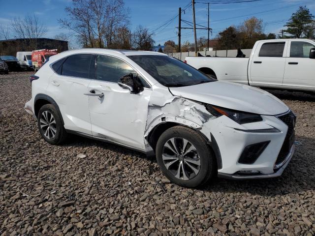 JTJBARBZXJ2166096 - 2018 LEXUS NX 300 BASE 白色 照片 4