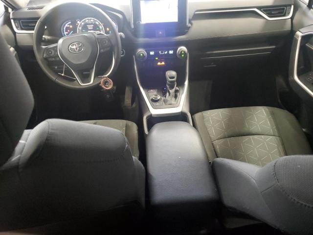 2T3RWRFV9PW184759 - 2023 TOYOTA RAV4 XLE WHITE photo 8