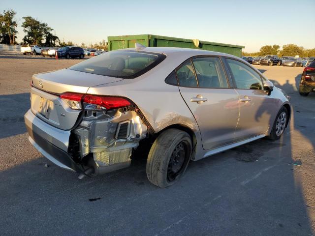 JTDEPRAE9LJ062172 - 2020 TOYOTA COROLLA LE 银色 照片 3