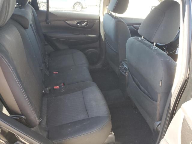 KNMAT2MV1JP573544 - 2018 NISSAN ROGUE S BLACK photo 11