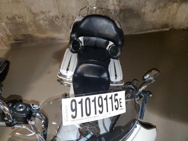 1HD1FCW166Y626567 - 2006 HARLEY-DAVIDSON FLHTCUI თეთრი ფოტო 5